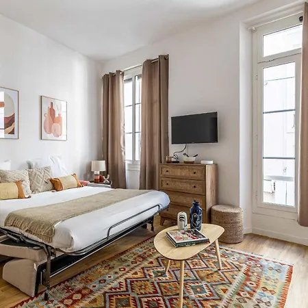 Renovated Studio - Croisette Golden Square דירה *