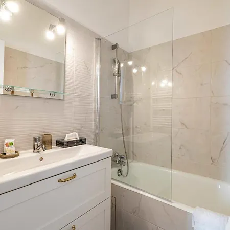 Renovated Studio - Croisette Golden Square * קאן